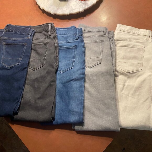 LOT OF 5 PAIRS! Banana Republic Traveler Jeans Men's SLIM 28X32, gorgeous - Picture 1 of 14